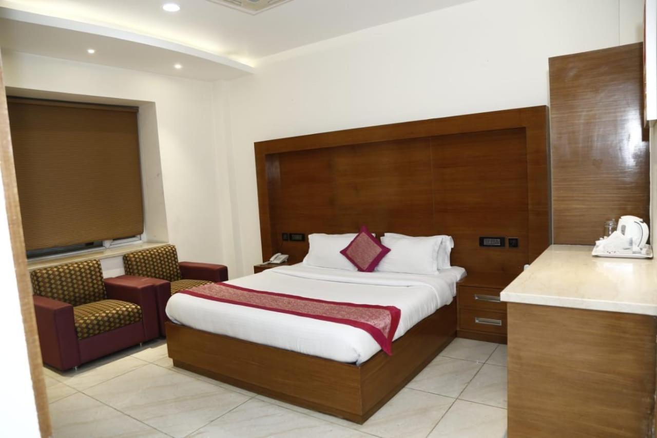 Hotel Pacific Roorkee Екстериор снимка